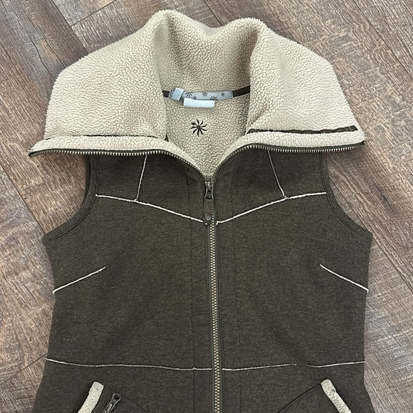 Athleta Vest Jacket - Picture 3 of 11